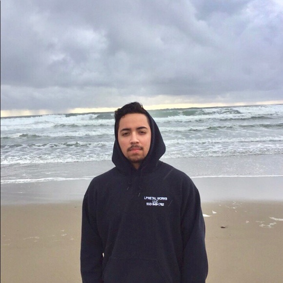 Meet your Posher, Emmanuel - Picture 1 of 1